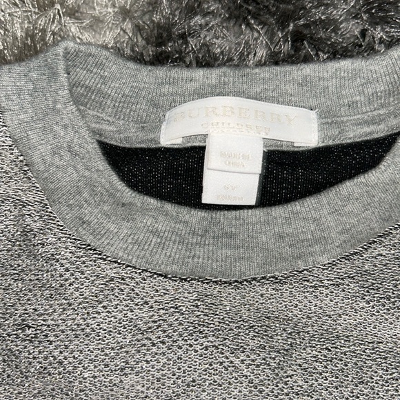 Burberry sweater in silver and gold with sparkly Golden Goose sneakers - Picture 2 of 4